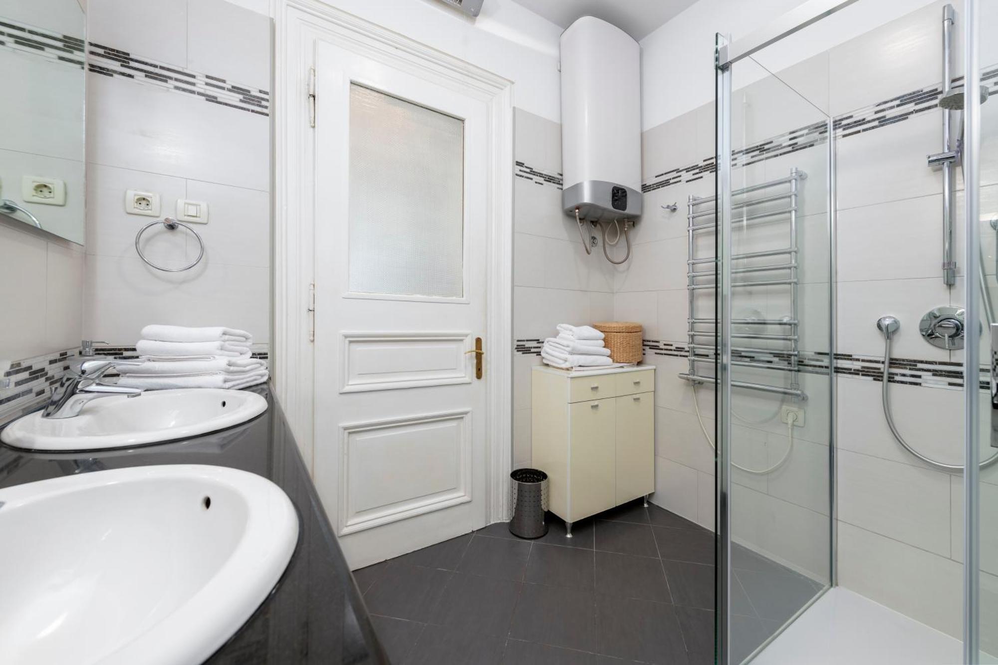 Banje Beach Oasis Apartment Dubrovnik Ngoại thất bức ảnh